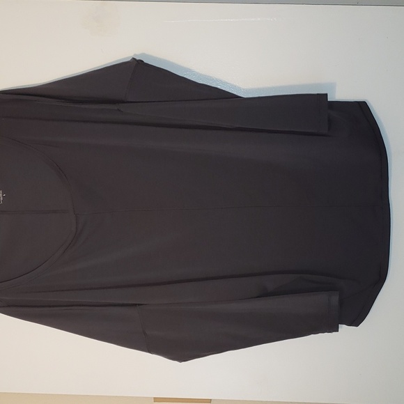 Athleta Essence Flow Top Dark Gray- L - Picture 3 of 3